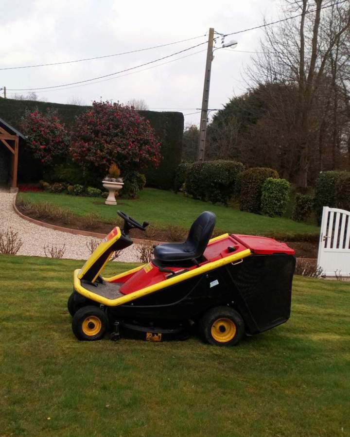 Matériel de jardinage pour professionnels, Valmont